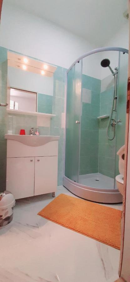 Ema & Sea Apartment'S With Free Private Parking Pula Exterior foto